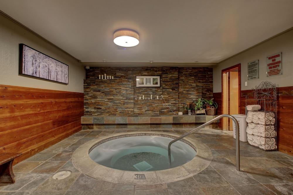 The Mammoth Creek Hotel 3*