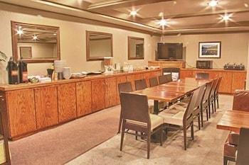 The Mammoth Creek Hotel